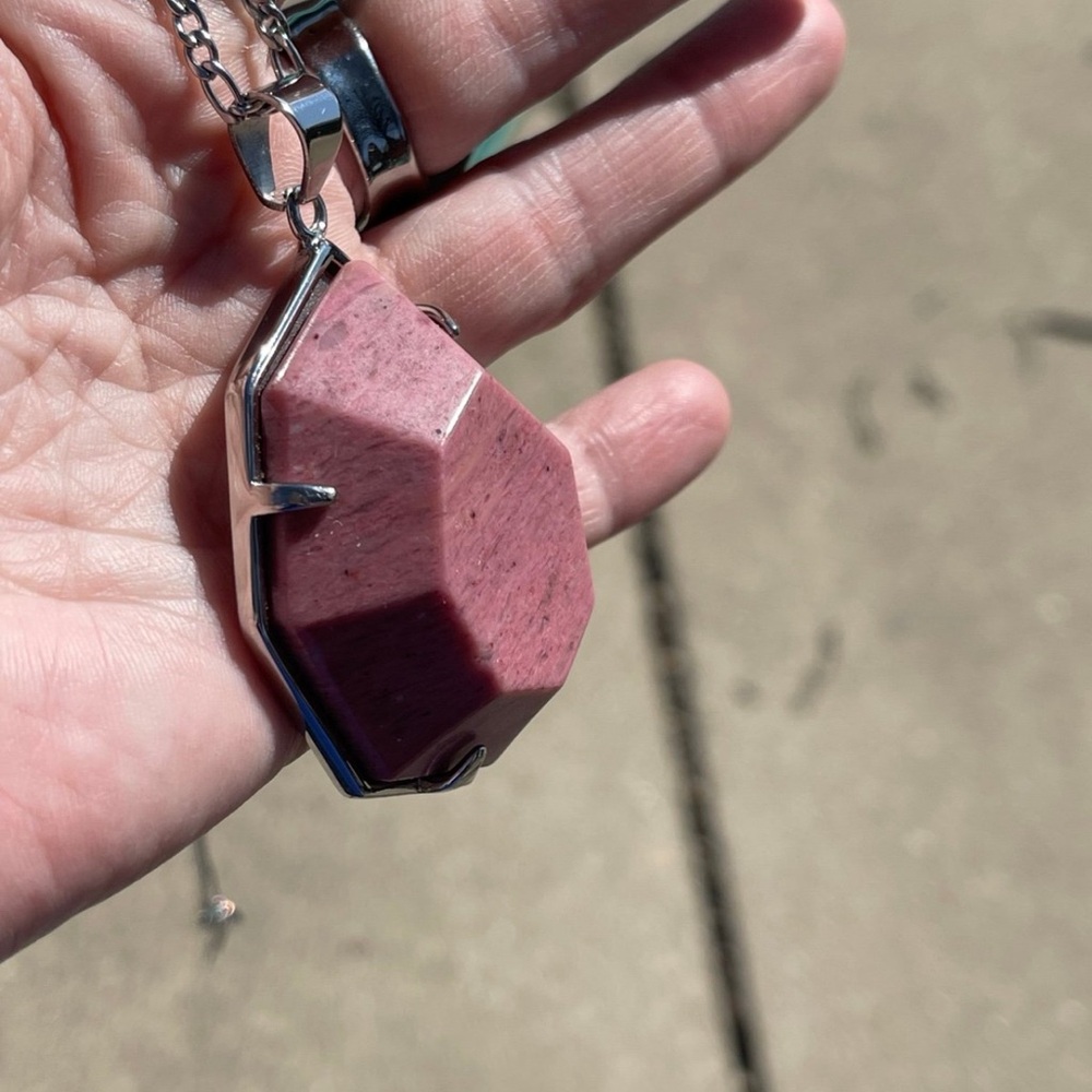 Veda Necklace in Rhodonite - Picture 3 of 4